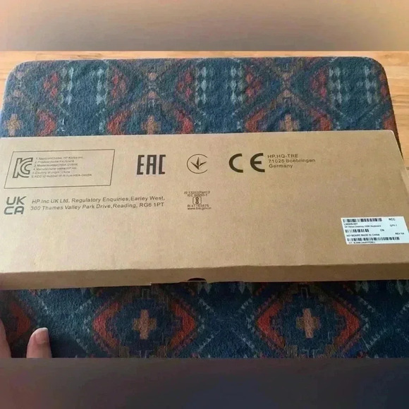 HP Wired Desktop 320K USB Keyboard - Picture 2 of 3